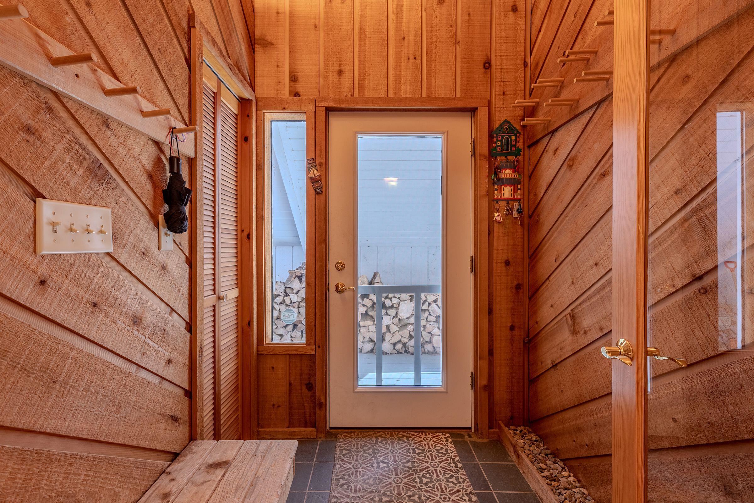 63 Raspberry Hill Road Winhall, VT 05340 - Photo 4 of 35