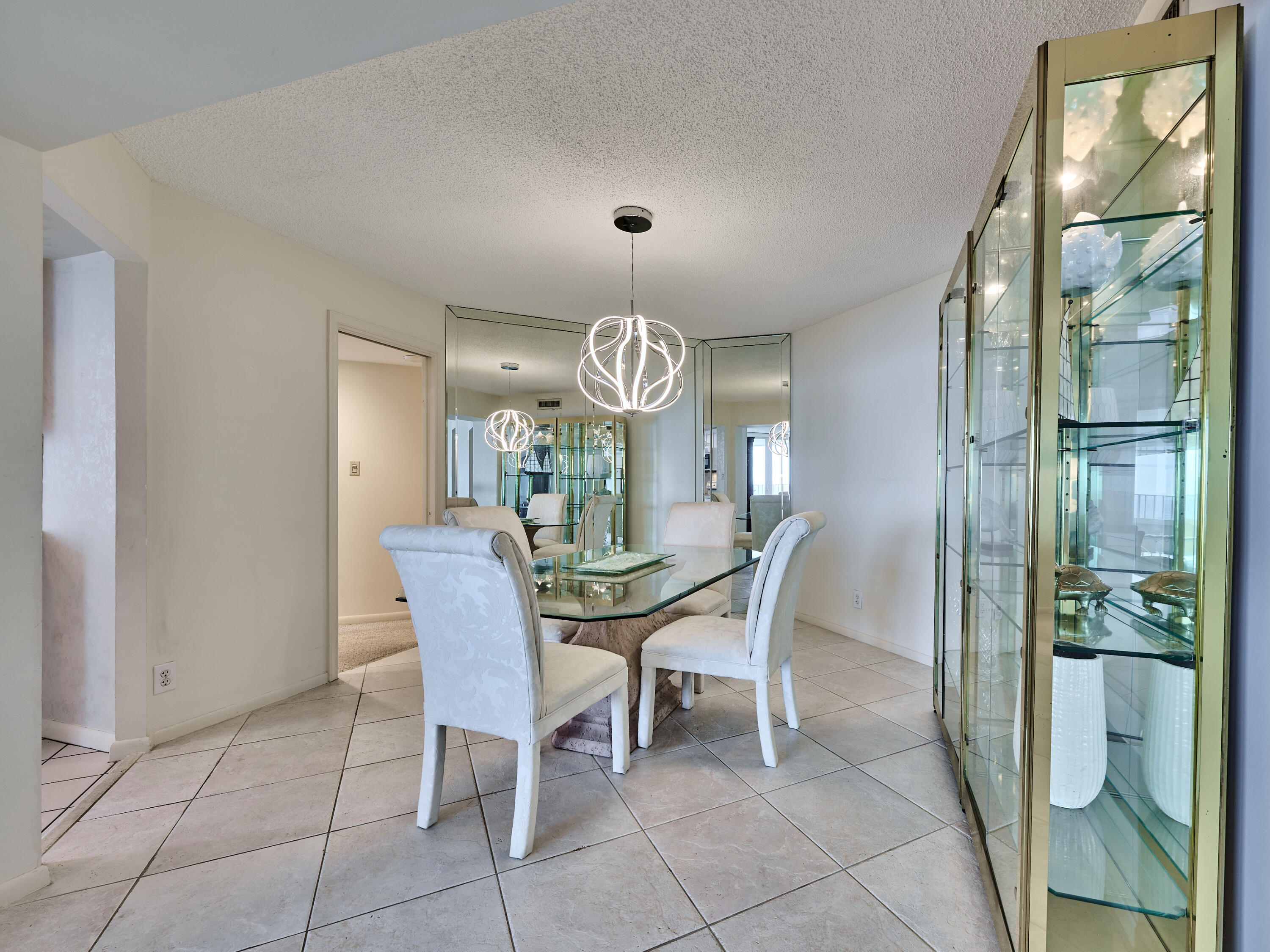 500 South Ocean Boulevard, Unit 2106 Boca Raton, FL 33432 - Photo 9 of 45 DINING