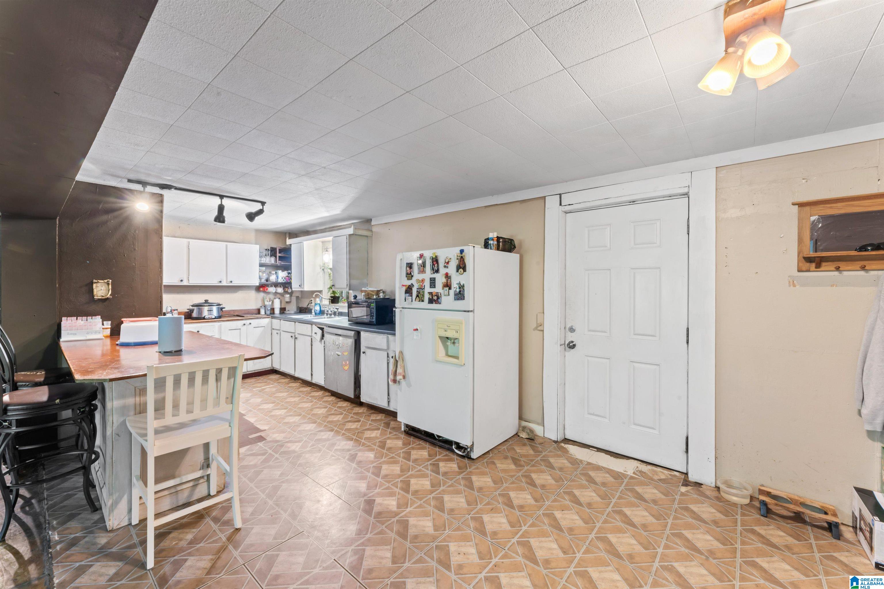 155 West Curtis Road Sylacauga, AL 35150 - Photo 27 of 33
