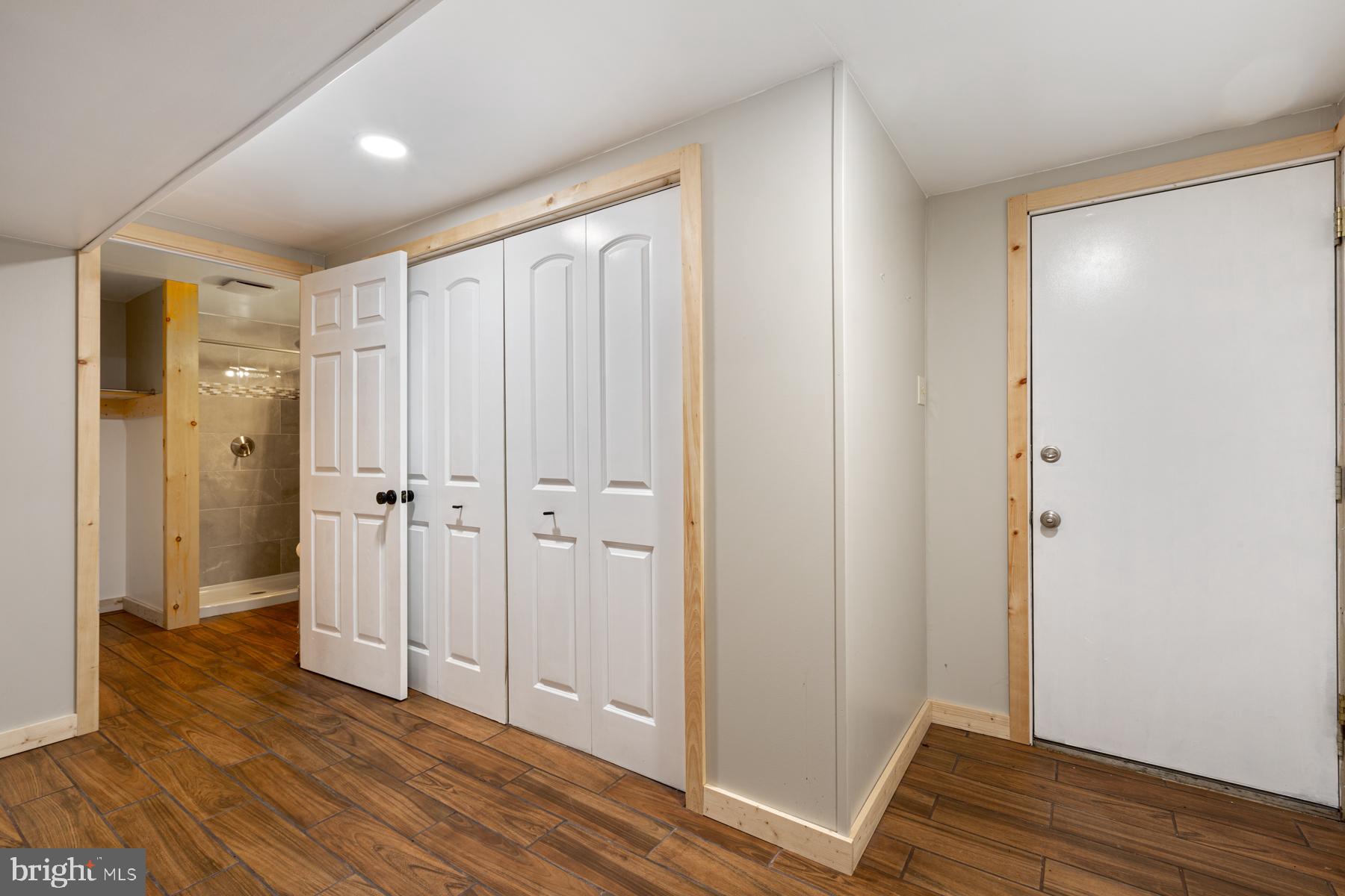 7804 Rippleview Lane Pasadena, MD 21122 - Photo 22 of 29 Basement Washer/Dryer room