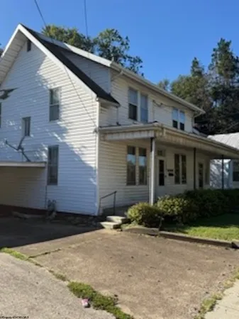 $119,000 | 124 South Main Avenue, Weston, WV 26452