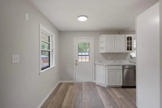 $325,000 | 539 7th Avenue East, Shakopee, MN 55379