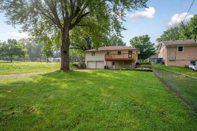 $325,000 | 539 7th Avenue East, Shakopee, MN 55379