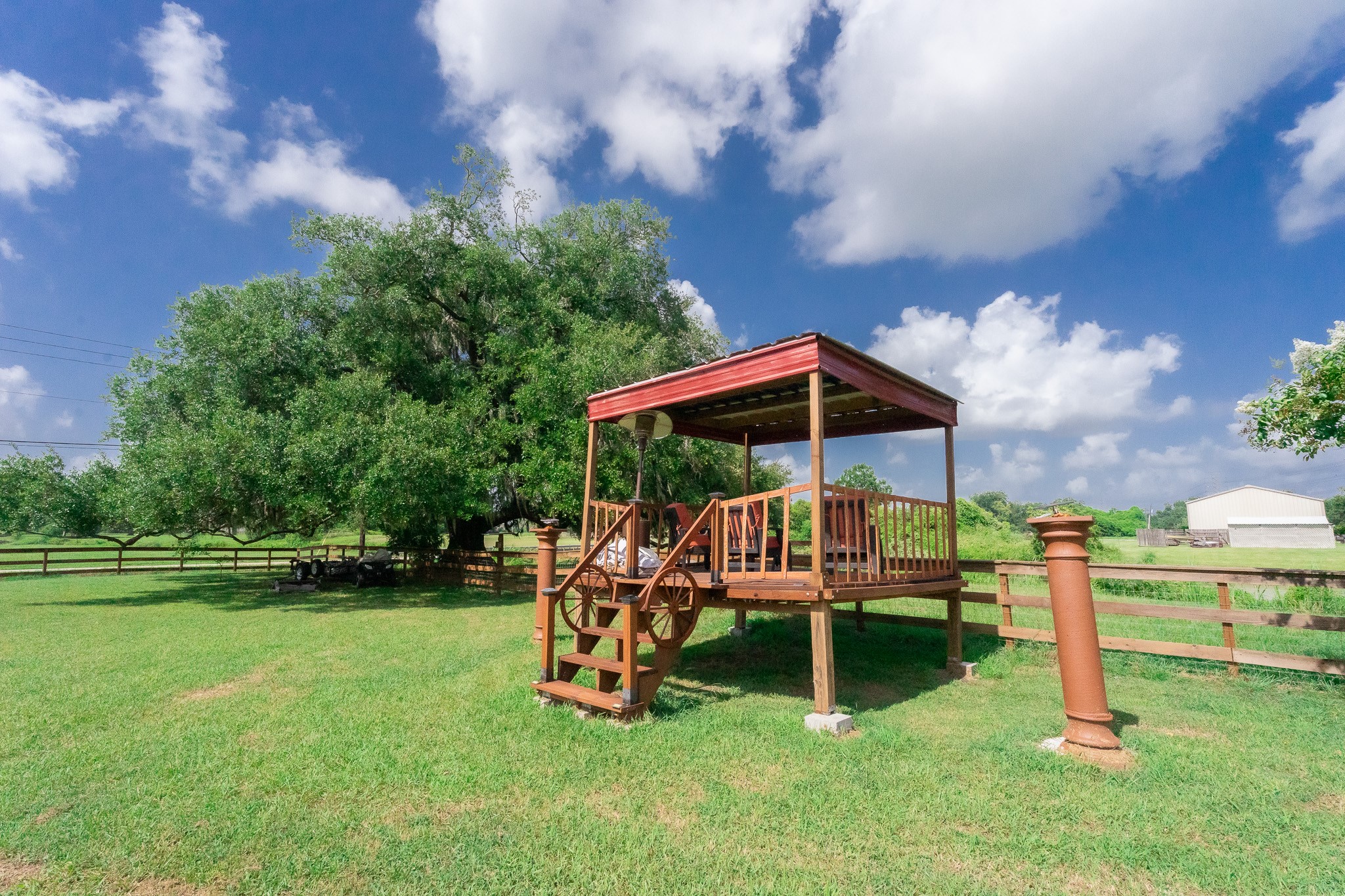 720 Winchester Trail Angleton, TX 77515 - Photo 5 of 34 Gallery Image 5