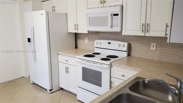 $3,100 | 1611 Sorrento Drive, Weston, FL 33326