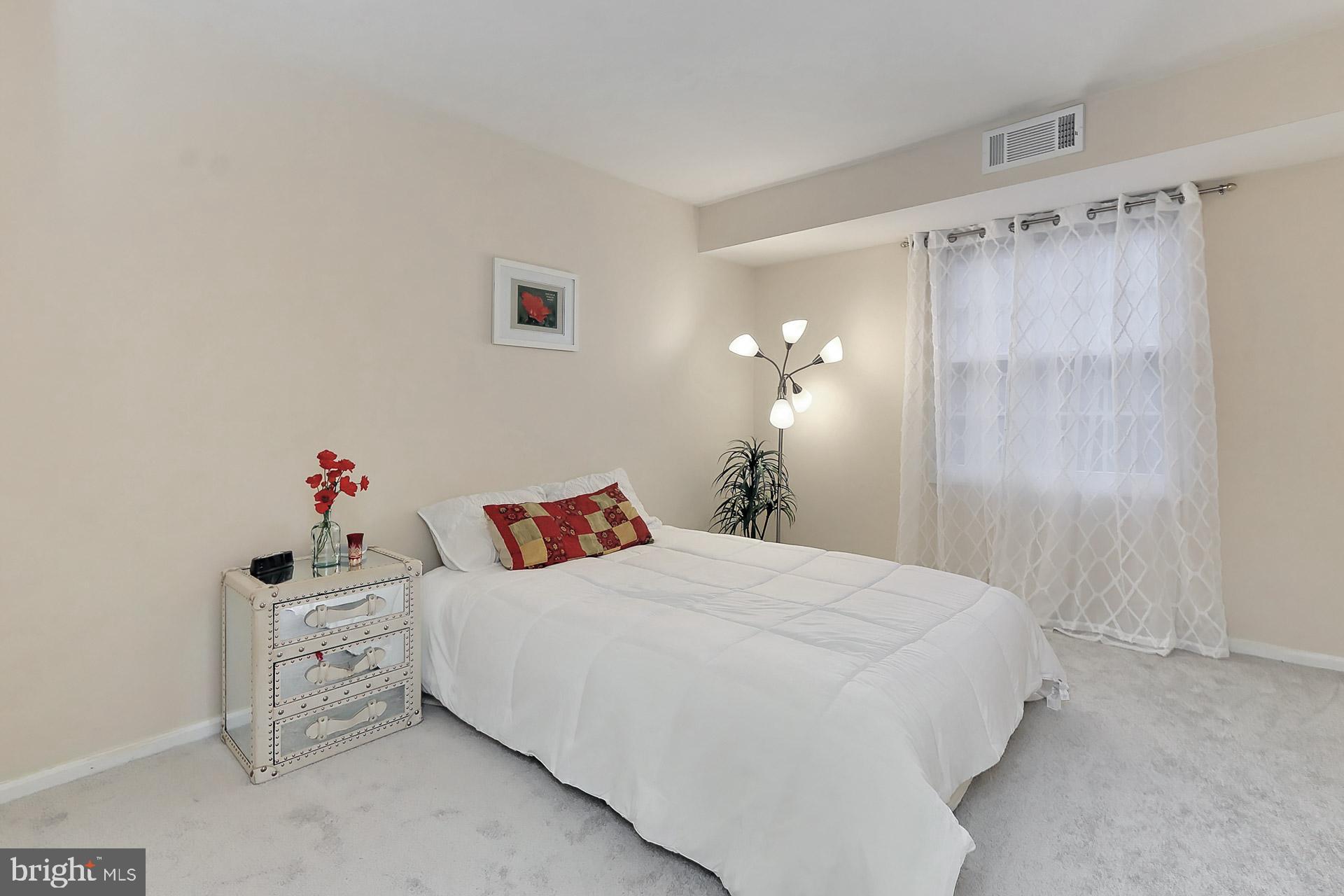 5907 D Noblestown Road, Unit 66 Springfield, VA 22152 - Photo 26 of 53 Large bedroom 2