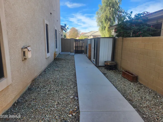 a close view of sink