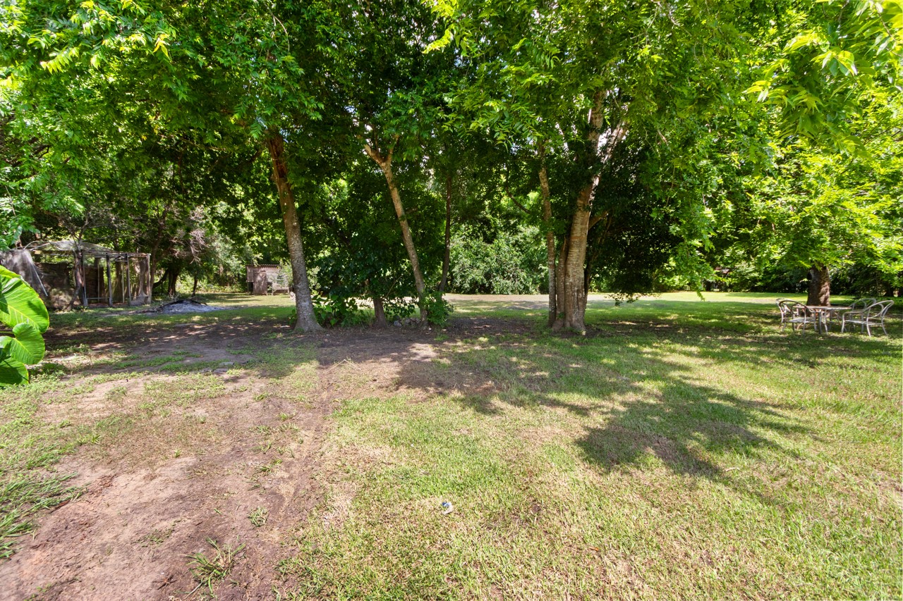 6119 Highland Road Santa Fe, TX 77517 - Photo 4 of 12