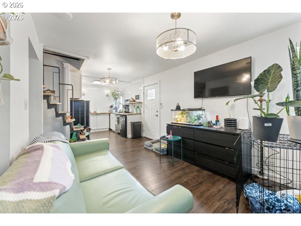 2684 12th Street Southeast Salem, OR 97302 - Photo 11 of 33