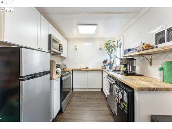 2684 12th Street Southeast Salem, OR 97302 - Photo 14 of 33