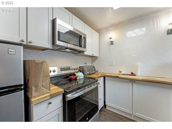 2684 12th Street Southeast Salem, OR 97302 - Photo 16 of 33