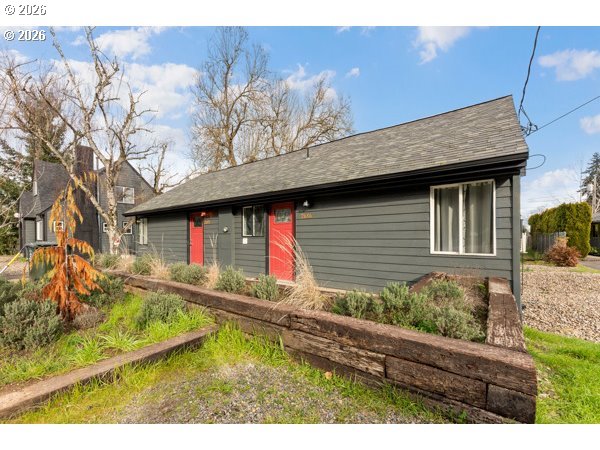 2684 12th Street Southeast Salem, OR 97302 - Photo 4 of 33