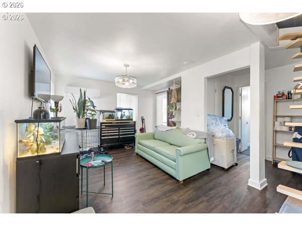 2684 12th Street Southeast Salem, OR 97302 - Photo 7 of 33