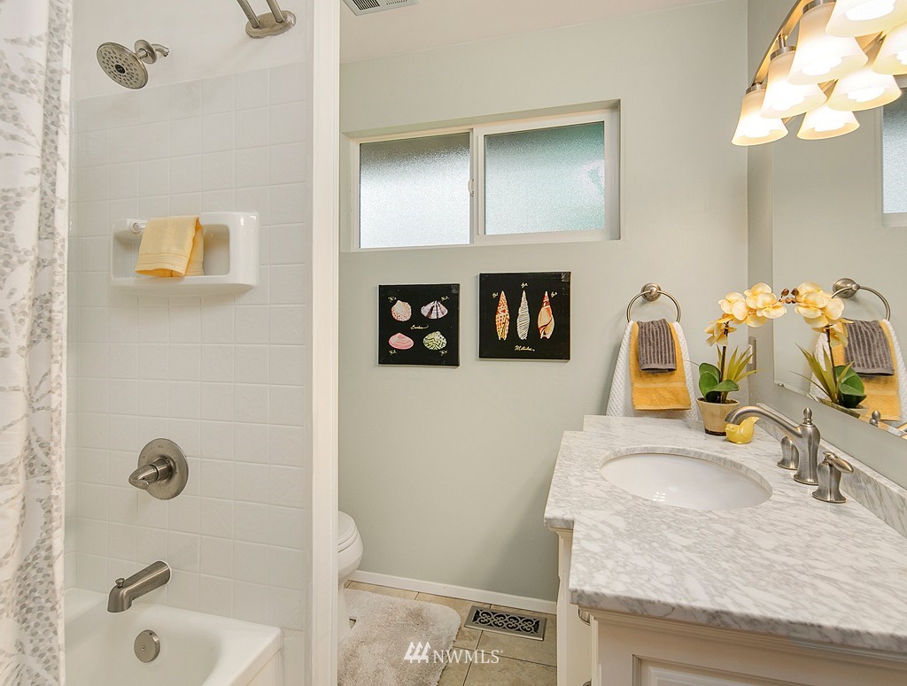 2116 Edmonds Avenue Northeast Renton, WA 98056 - Photo 13 of 17