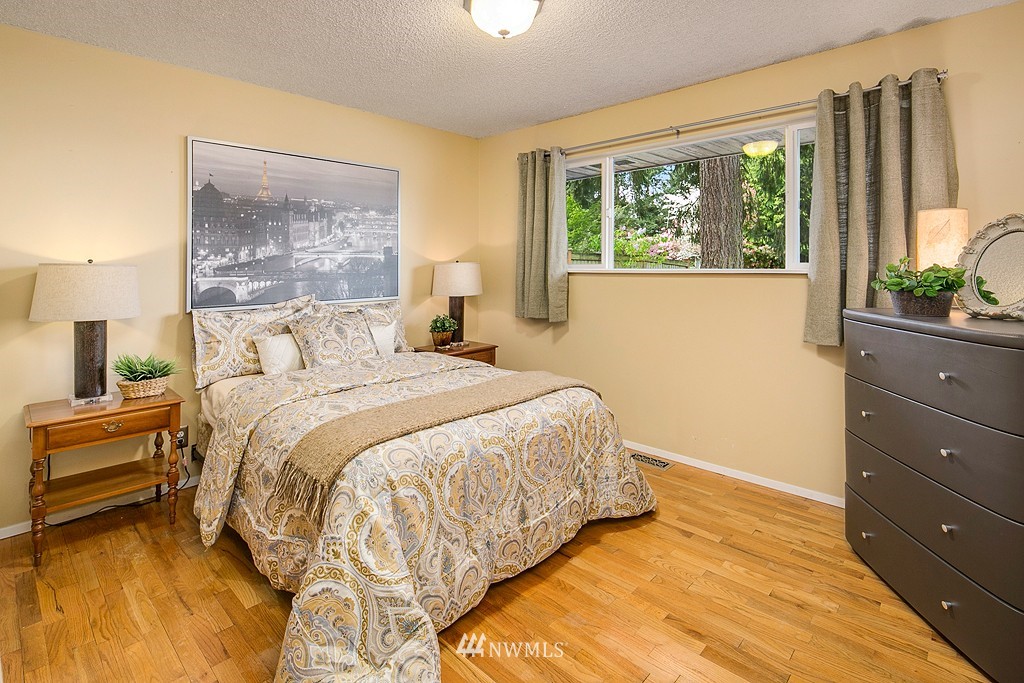 2116 Edmonds Avenue Northeast Renton, WA 98056 - Photo 14 of 17