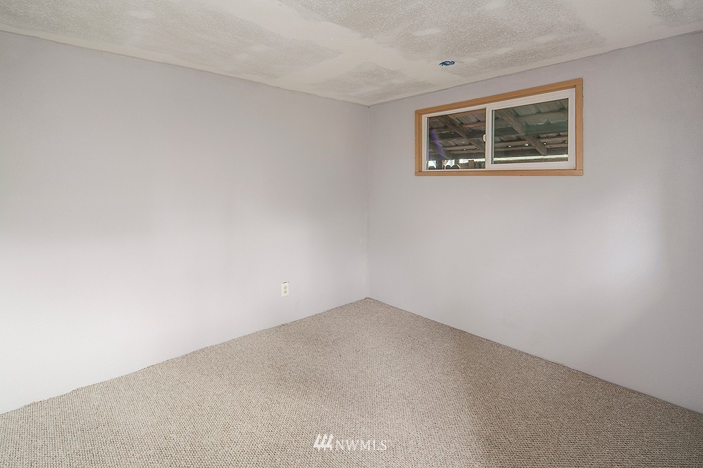 2116 Edmonds Avenue Northeast Renton, WA 98056 - Photo 17 of 17