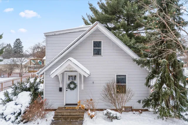 $250,000 | 101 South 8th Street, River Falls, WI 54022