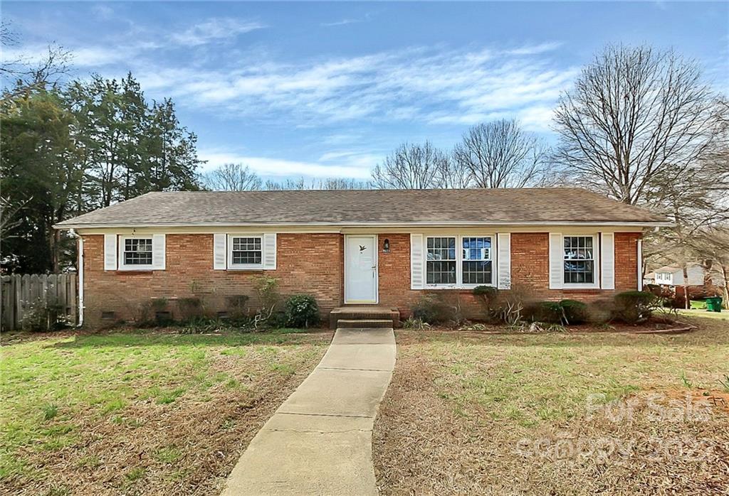 8600 Sunflower Road Charlotte, NC 28227 - Photo 1 of 29 Gallery Image 1