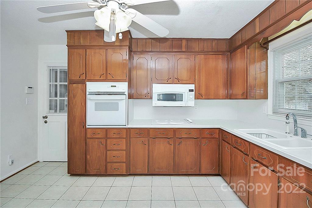 8600 Sunflower Road Charlotte, NC 28227 - Photo 17 of 29 Gallery Image 17