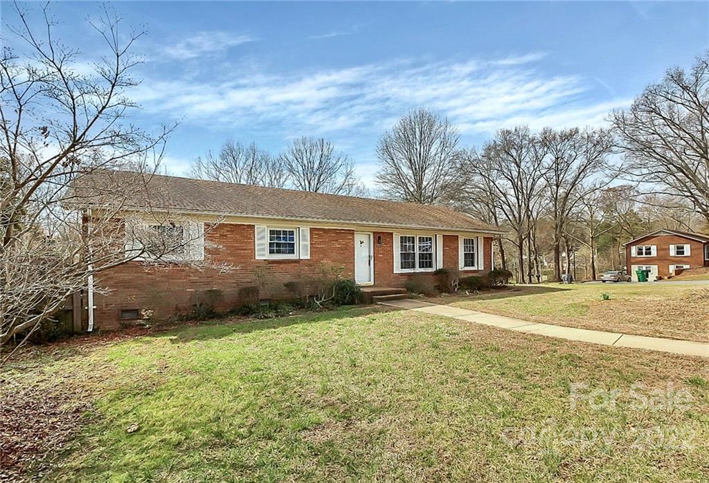 8600 Sunflower Road Charlotte, NC 28227 - Photo 3 of 29 Gallery Image 3