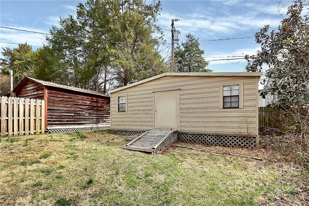 8600 Sunflower Road Charlotte, NC 28227 - Photo 10 of 29 Gallery Image 10