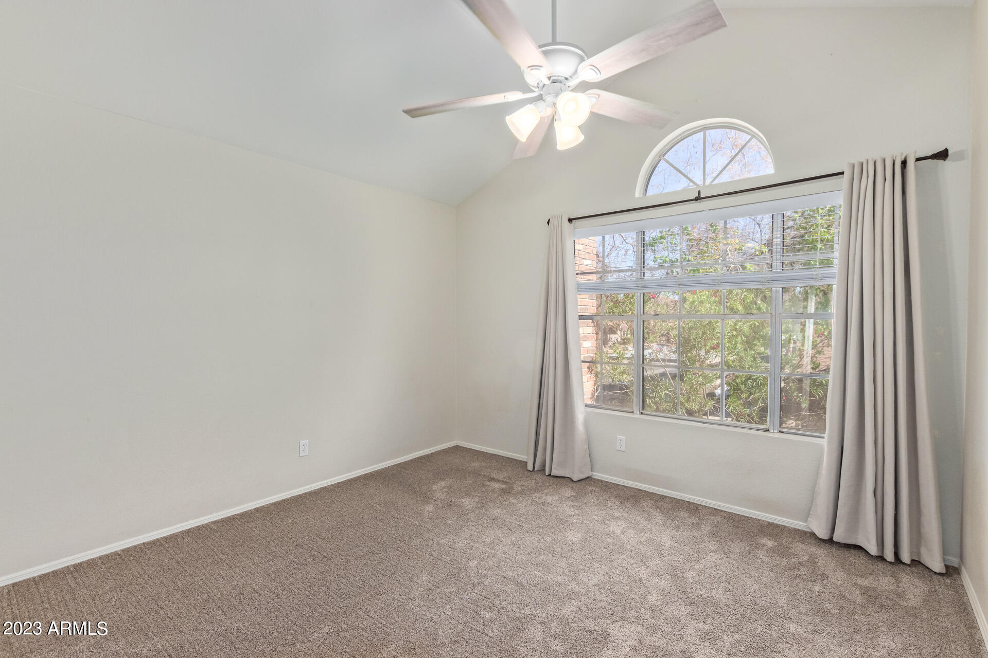 8111 West Wacker Road, Unit 89 Peoria, AZ 85381 - Photo 18 of 26 Bedroom