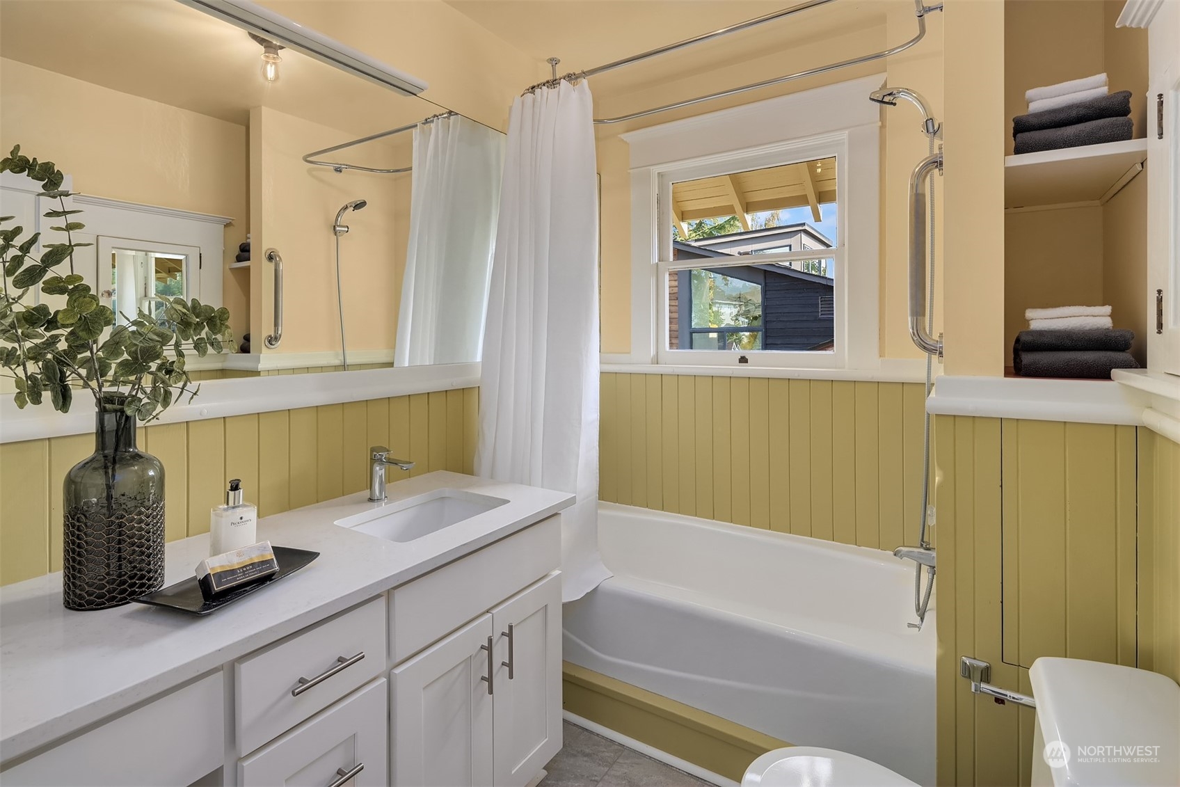 608 North 60th Street Seattle, WA 98103 - Photo 22 of 40 Gallery Image 22