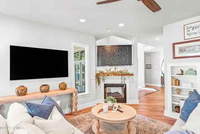 $2,250,000 | 34 Sparrow Nest Point, St. Helena Island, SC 29920