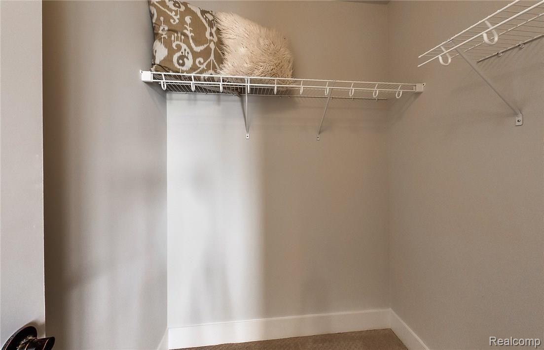2797 Hartwick Drive Rochester, MI 48307 - Photo 28 of 37 Barrington Park - MI - Trenton - Interior - 1920x1240 (29).jpg