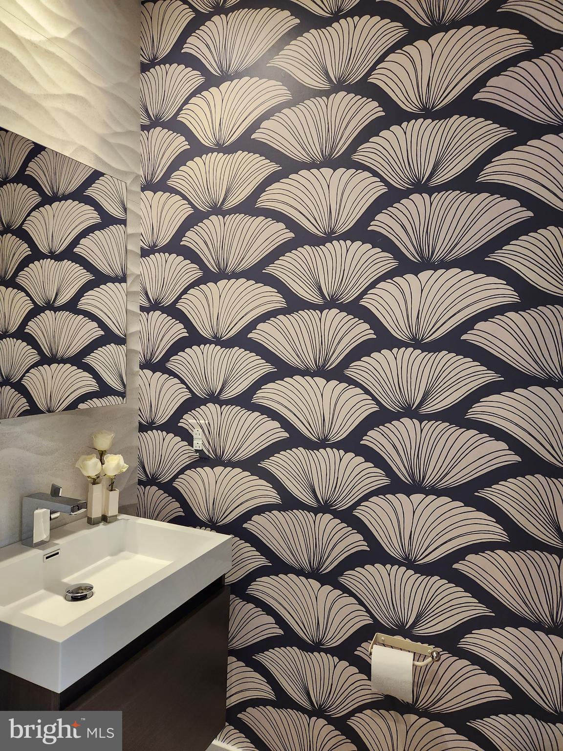 611 North 3rd Street Philadelphia, PA 19123 - Photo 10 of 43 Powder Room