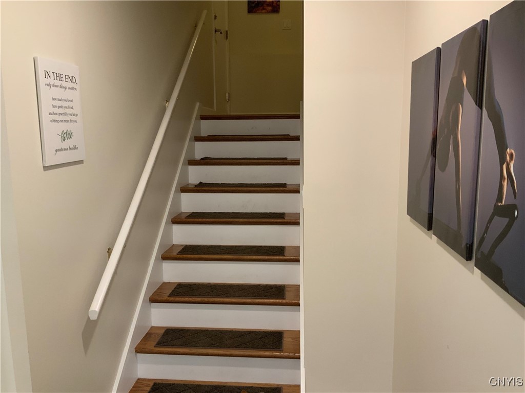 39 Jordan Street Skaneateles, NY 13152 - Photo 2 of 7