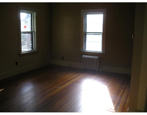 36 Home Street Springfield, MA 01104 - Photo 3 of 8