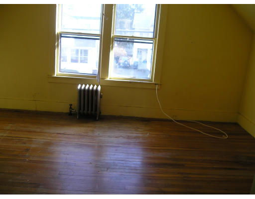 36 Home Street Springfield, MA 01104 - Photo 6 of 8