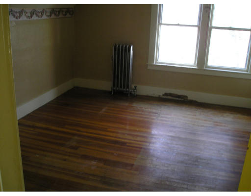 36 Home Street Springfield, MA 01104 - Photo 7 of 8