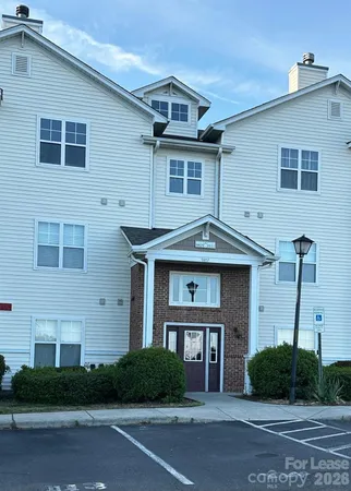 $1,850 | 9811 Hyde Glen Court, Charlotte, NC 28262