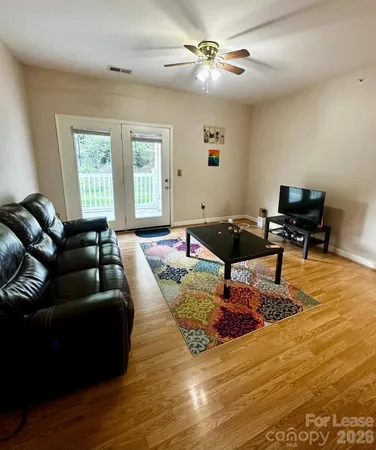 $1,850 | 9811 Hyde Glen Court, Charlotte, NC 28262