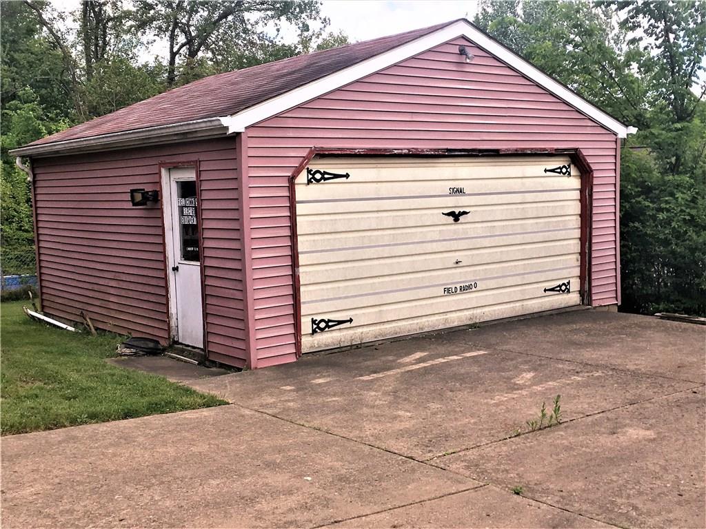 868 Monaca Road Monaca, PA 15061 - Photo 14 of 15 2-car detached garage