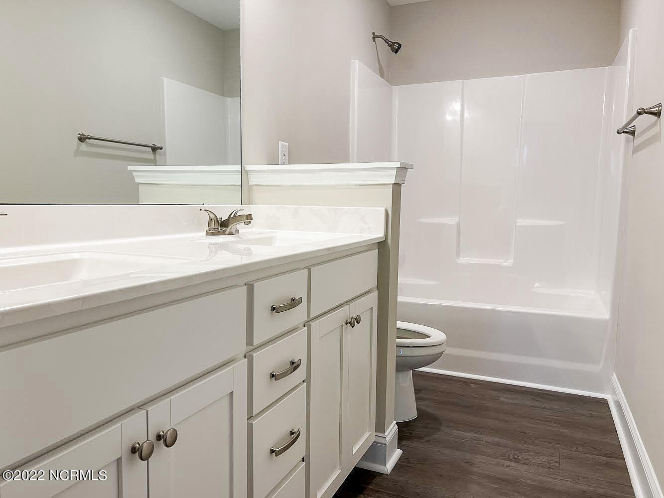 765 Carolina Road Aberdeen, NC 28315 - Photo 8 of 14 Bathroom