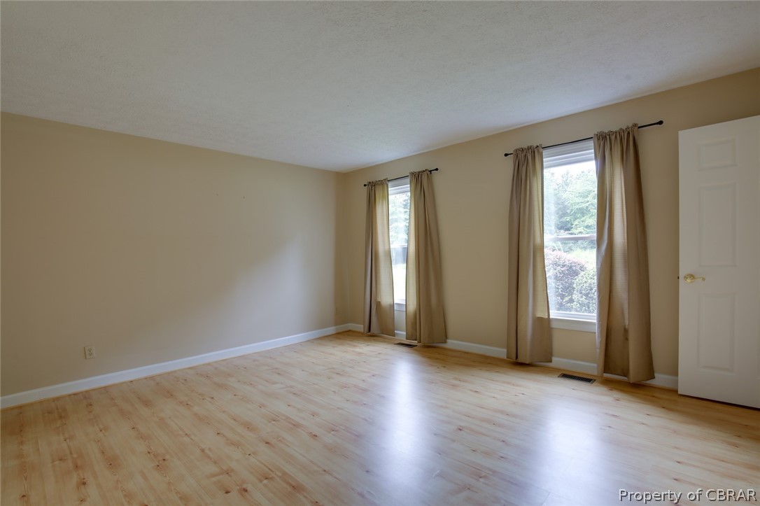 2061 Cove Road Hayes, VA 23072 - Photo 21 of 50 Gallery Image 21