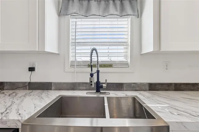 $280,900 | 1193 Northwest 12th Lane, Lake Panasoffkee, FL 33538