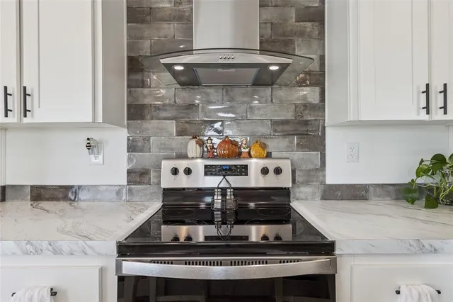 $280,900 | 1193 Northwest 12th Lane, Lake Panasoffkee, FL 33538