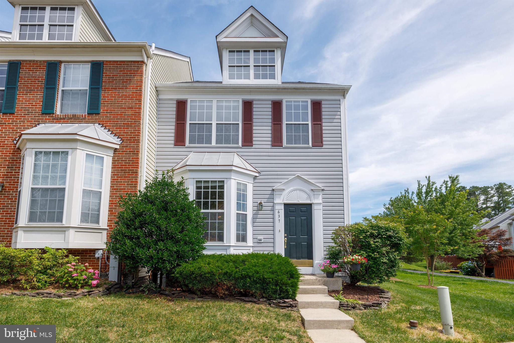637 Howards Loop Annapolis, MD 21401 - Photo 1 of 38 Exterior End Unit