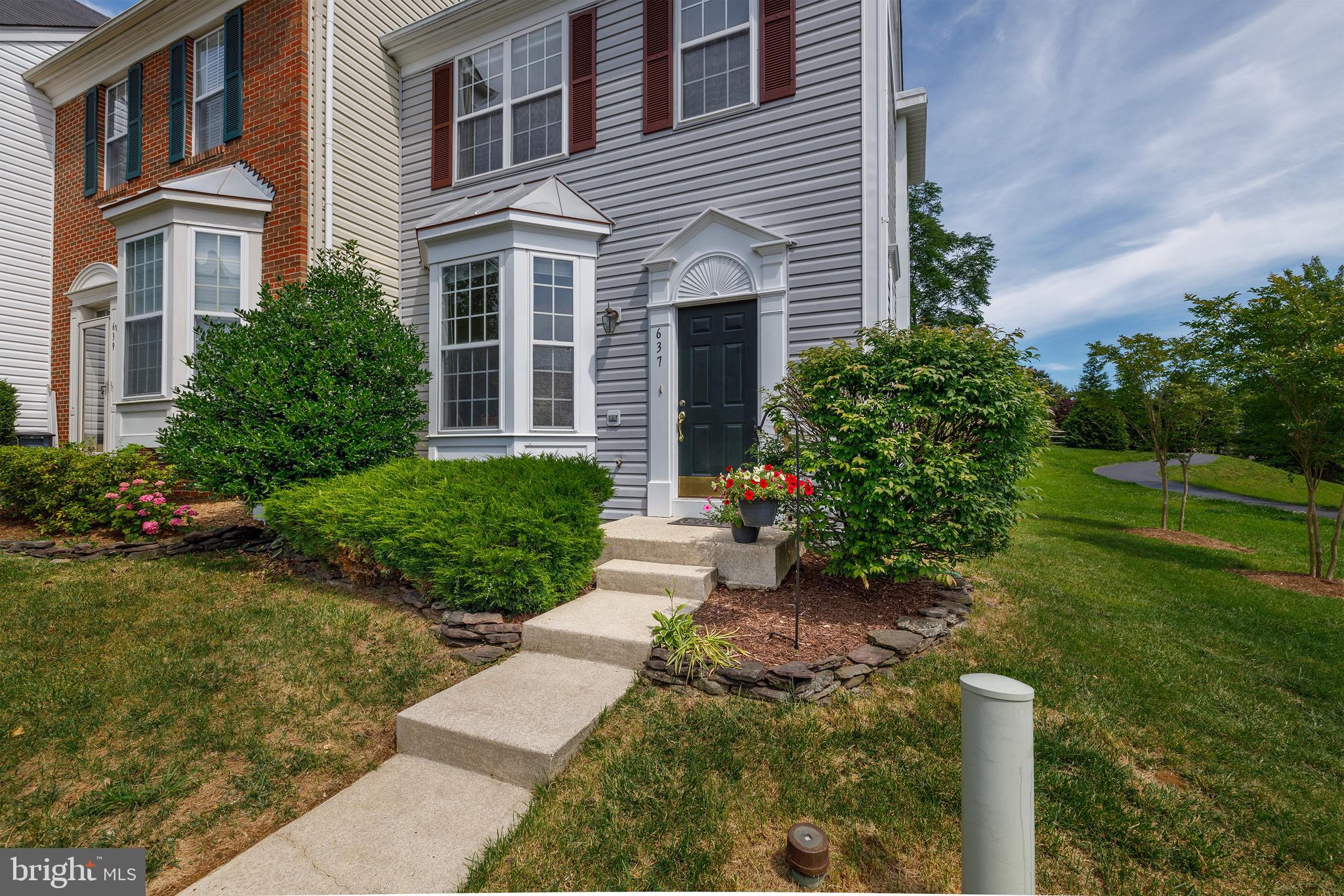 637 Howards Loop Annapolis, MD 21401 - Photo 3 of 38 Exterior Front View