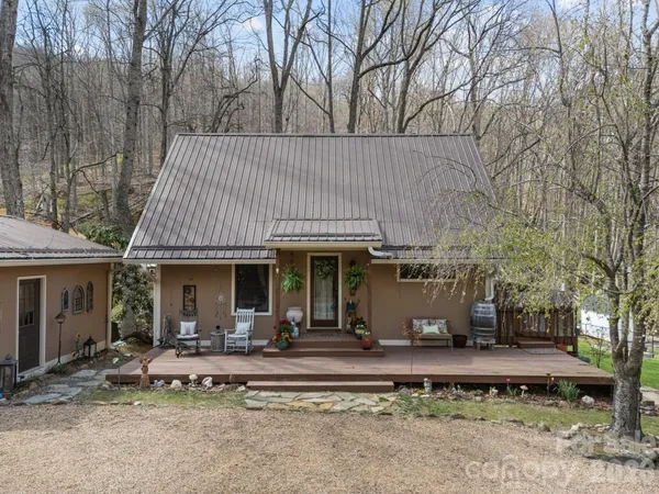 $400,000 | 373 Lytle Cove Road, Swannanoa, NC 28778