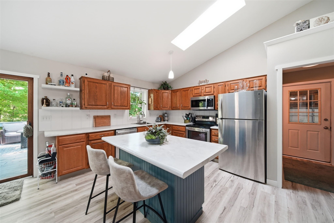 235 Keefer Street Concord, MI 49237 - Photo 8 of 57