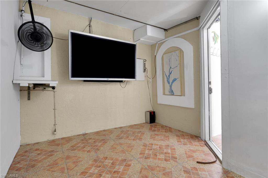 2850 50th Terrace Southwest Naples, FL 34116 - Photo 25 of 35