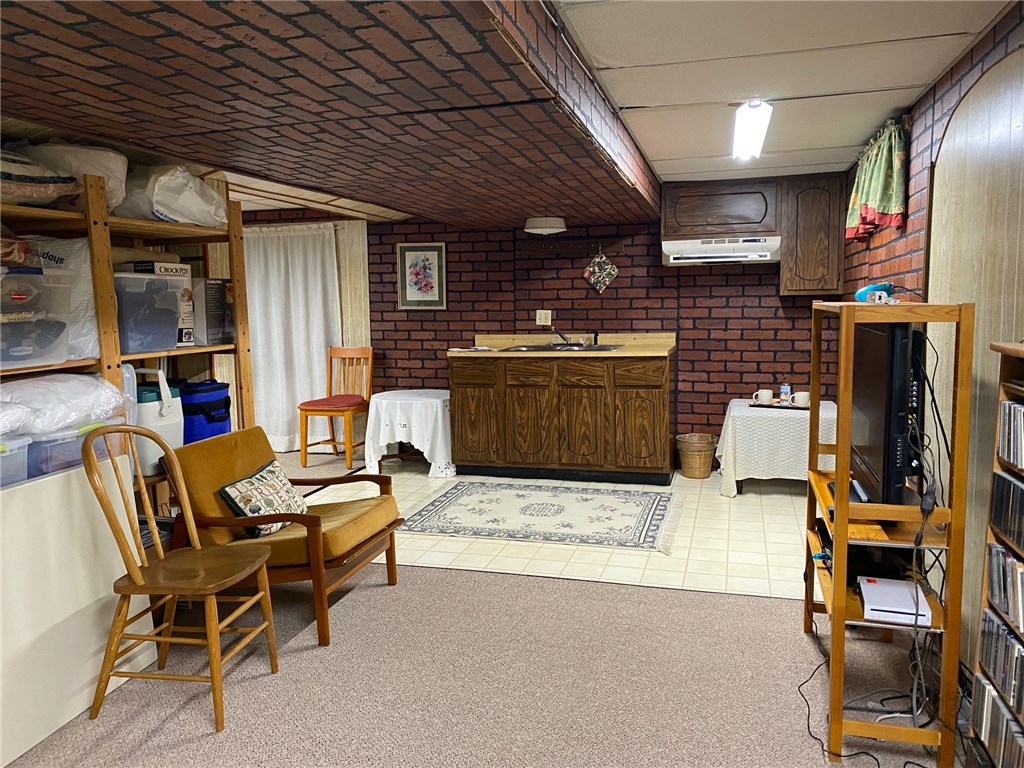 14 Sandhurst Drive Irondequoit, NY 14617 - Photo 26 of 44