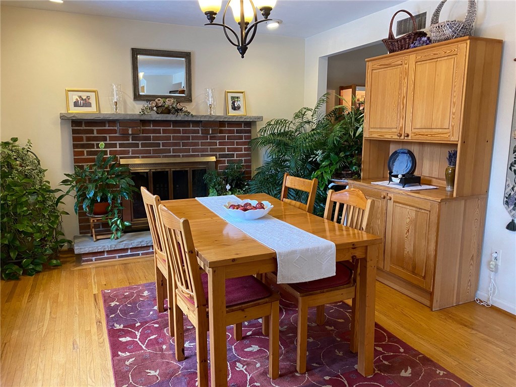 14 Sandhurst Drive Irondequoit, NY 14617 - Photo 5 of 44 Original family room currently being used as a din
