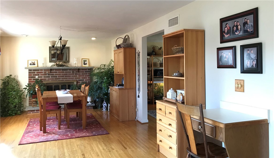 14 Sandhurst Drive Irondequoit, NY 14617 - Photo 6 of 44