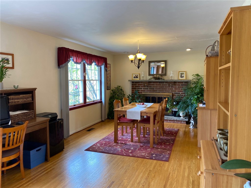 14 Sandhurst Drive Irondequoit, NY 14617 - Photo 7 of 44